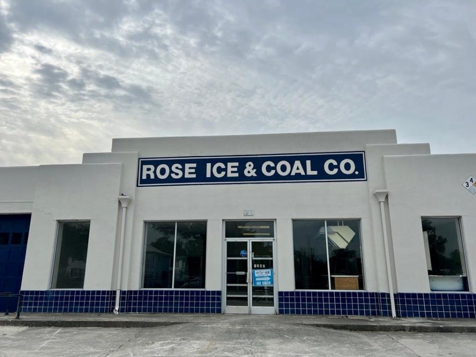 A for lease sign sits in front of Rose Ice & Coal Co. at 1202 Market Street on Wednesday, Oct. 11, 2023.