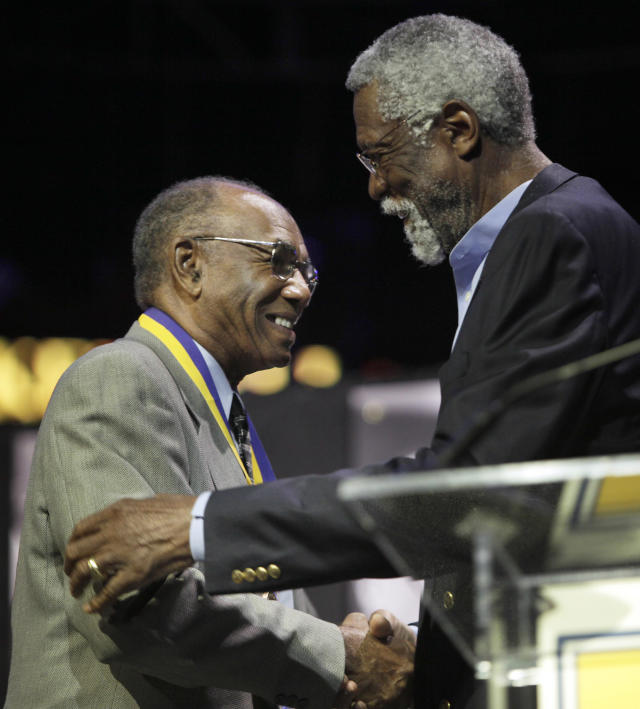 Bill Russell to receive lifetime achievement award at NBA Awards