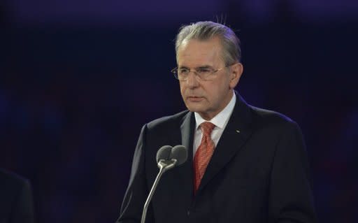 El presidente del COI, Jacques Rogge, durante su discurso de clausura, este domingo en Londres. El presidente del Comité Olímpico Internacional (COI), Jacques Rogge aseguró este domingo que el jamaicano Usain Bolt es "una leyenda en activo" y "el mayor velocista de todos los tiempos", pocos días después de que dijera que el atleta era "un icono, no una leyenda". (AFP | leon neal)