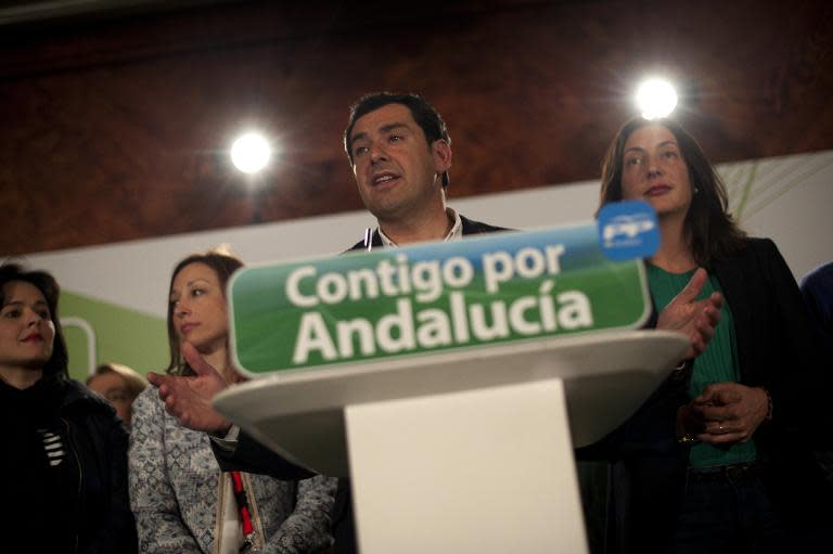 Juan Manuel Moreno Bonilla comparece tras conocerse los resultados de las elecciones, en la noche del domingo 22 de marzo en Sevilla