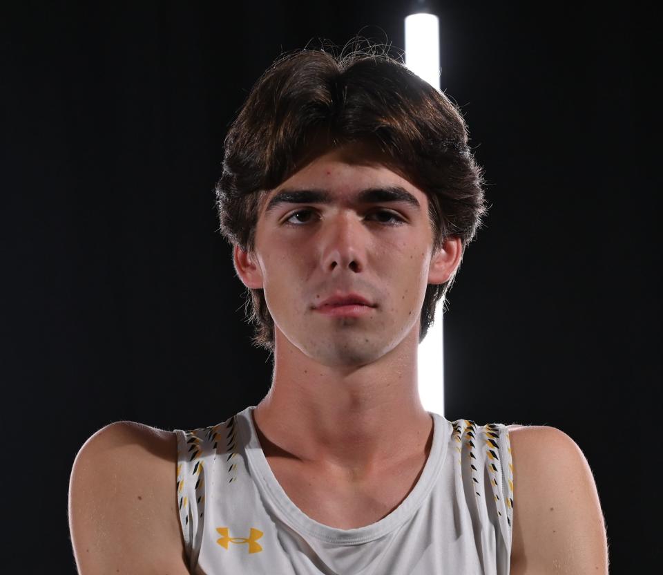 Grayson Tubbs, Bishop Verot track and field