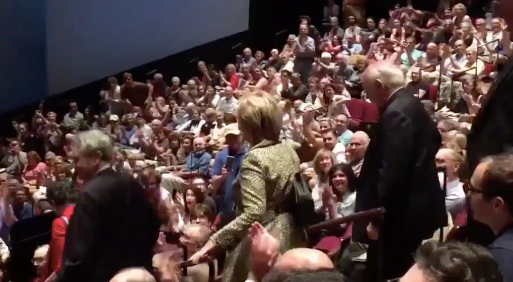 This time Hillary Clinton received a standing ovation ahead of a performance&nbsp;of the play "Oslo." (Photo: Twitter)