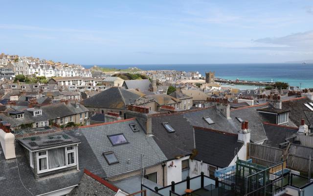 homes in st ives cornwall - John Lawrence