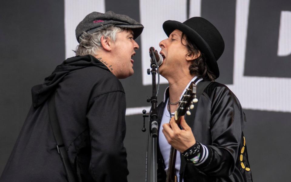 The Libertines open Glastonbury - Invision