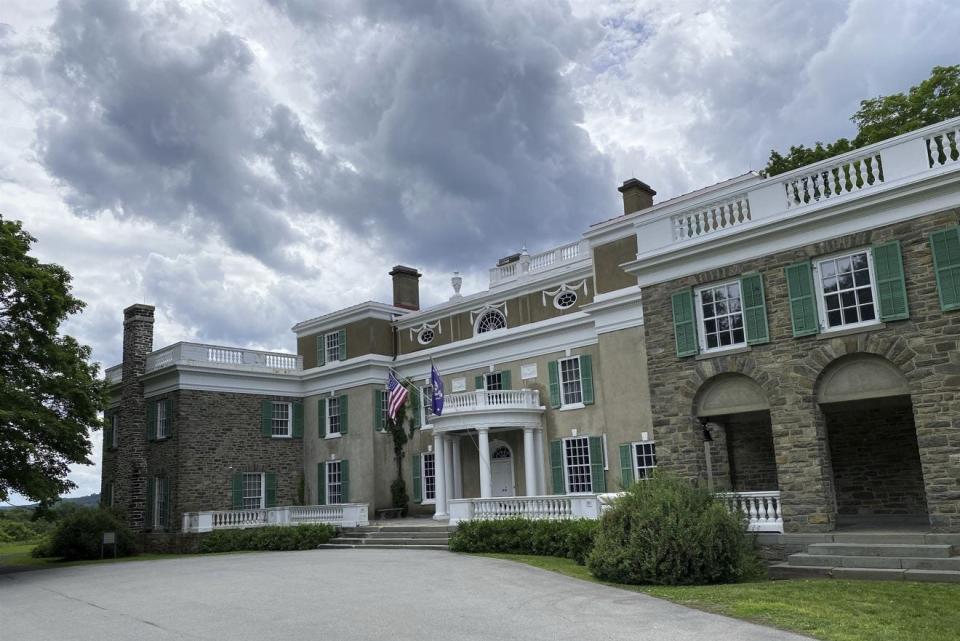 Springwood in Hyde Park, N.Y., along the Hudson River, is the birthplace and home of President Franklin D. Roosevelt. He renewed his spirit here during periods of personal and political unrest. The Colonial Revival-style residence and 300-acre grounds, a National Historic Site, are open to the public.