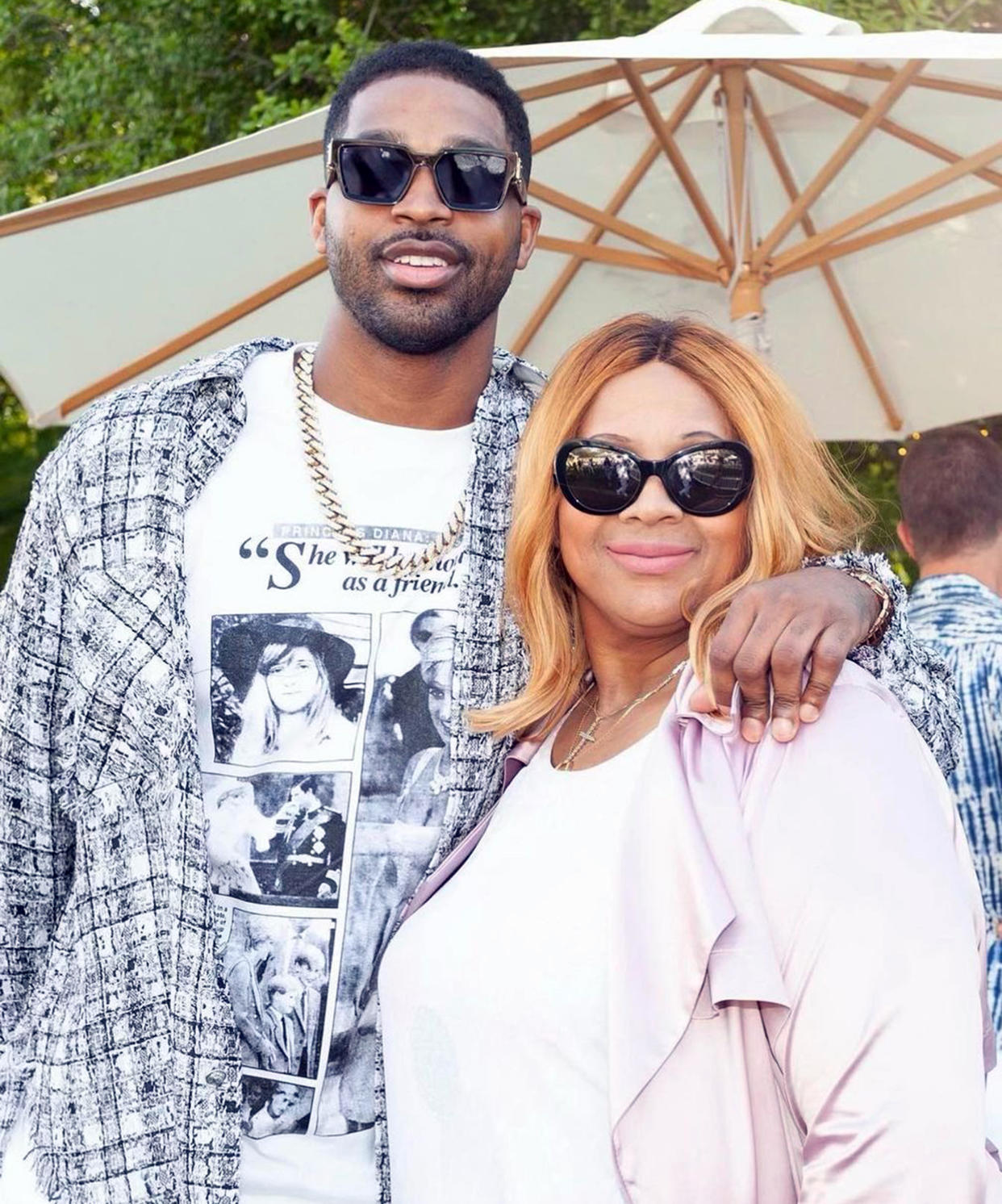 Tristan Thompson and his mother, Andrea Thompson. (@realtristan13 via Instagram)