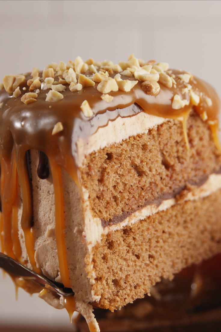 Caramel Apple Cake