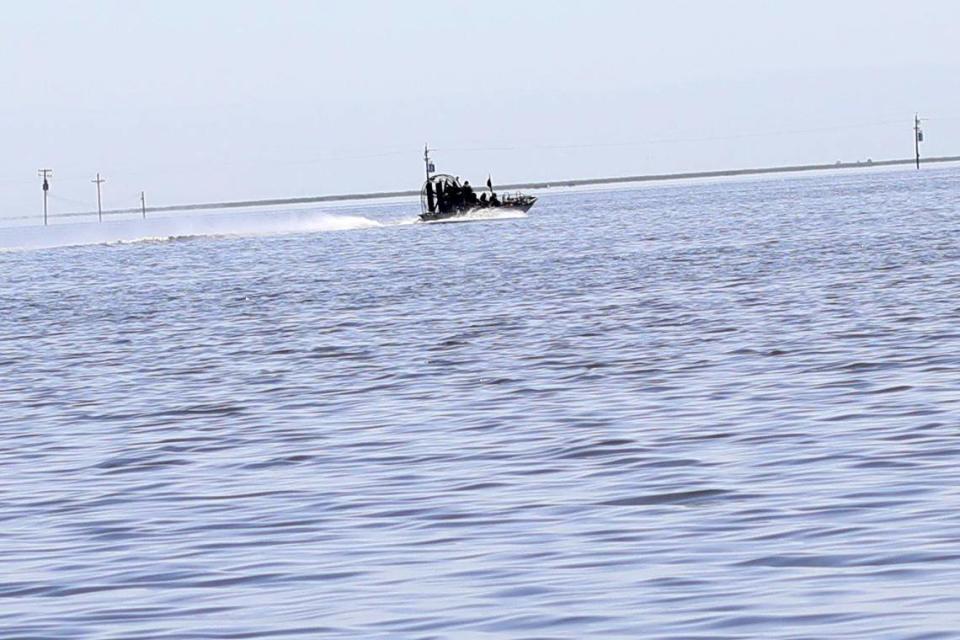 A boat is seen west of 6th Avenue Tuesday, April 25, 2023 south of Corcoran, CA. María G. Ortiz-Briones/mortizbriones@vidaenelvalle.com