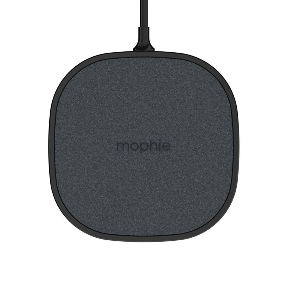 5) 15W Wireless Charging Pad