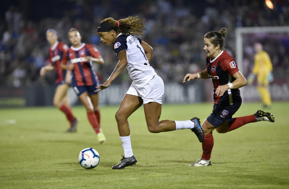 BOYDS, MD - SEPTEMBER 28: North Carolina Courage forward Jessica McDonald (14) dribbles past Washington Spirit defender Paige Nielsen (14) during the North Carolina Courage vs. Washington Spirit National Womens Soccer League (NWSL) game September 28, 2019 at Maureen Hendricks Field in Boyds, MD. (Photo by Randy Litzinger/Icon Sportswire via Getty Images)