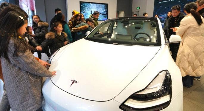 Tesla retira 1,6M de coches en China por problemas de autodirección