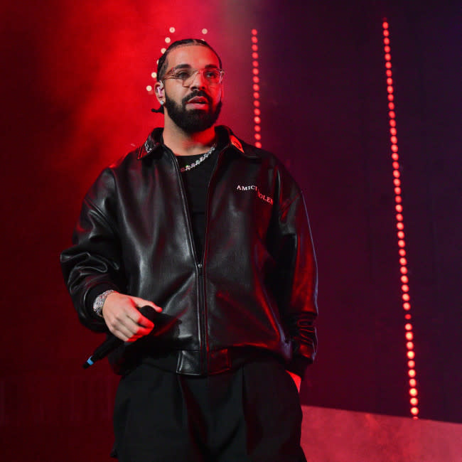Elimina Drake la pista de Kendrick Lamar en medio de la indignación del patrimonio de Tupac Shakur credit:Bang Showbiz