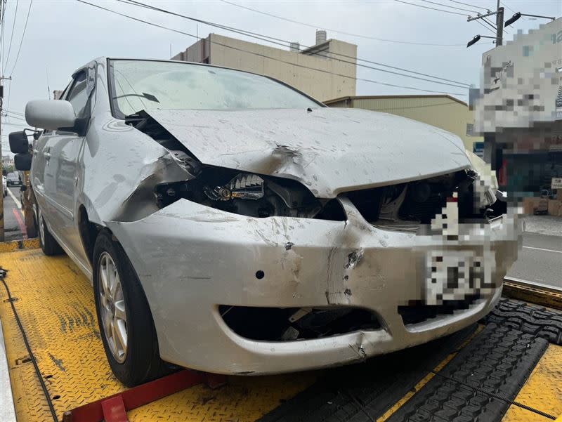 3車追撞事故造成2名駕駛受傷，幸好沒有大礙。（圖／翻攝畫面）