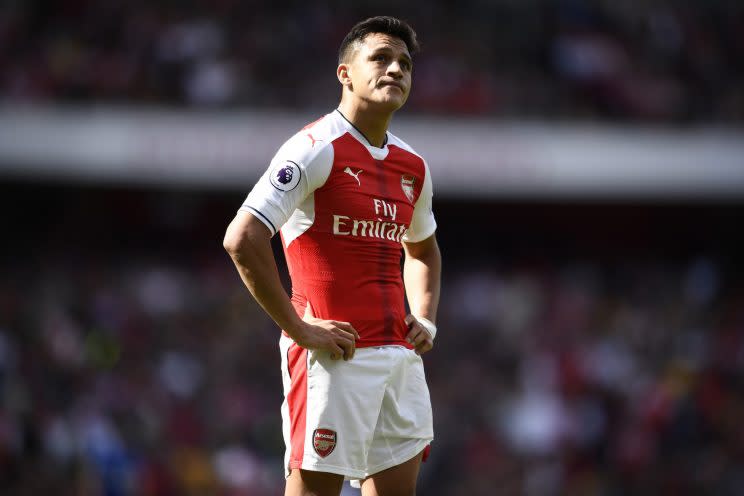 L'avenir d'Alexis Sanchez au PSG s'assombrit.