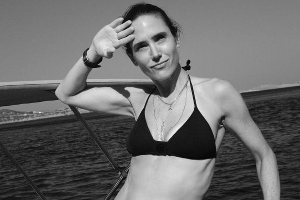 46-Year-Old Jennifer Connelly Is On Vacay In A Bikini, Could Pass For  Someone Half Her Age - BroBible