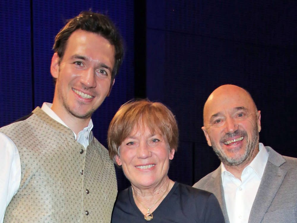 Felix Neureuther mit seinen Eltern Rosi Mittermaier und Christian Neureuther. (Bild: imago/Tinkeres)