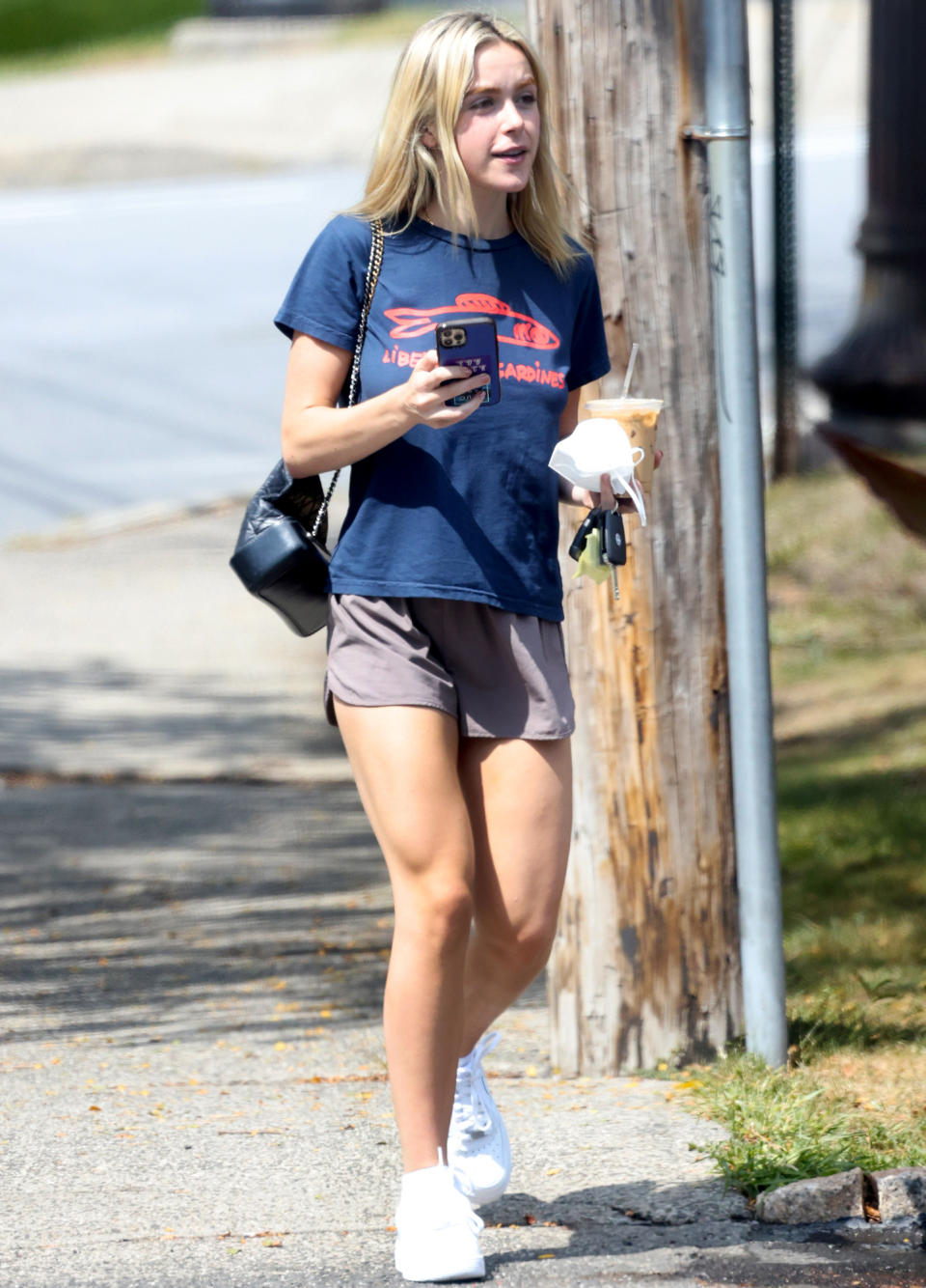 <p>Kiernan Shipka runs errands in Hudson Valley in a t- shirt, shorts and white trainers on Aug. 17 in New York.</p>