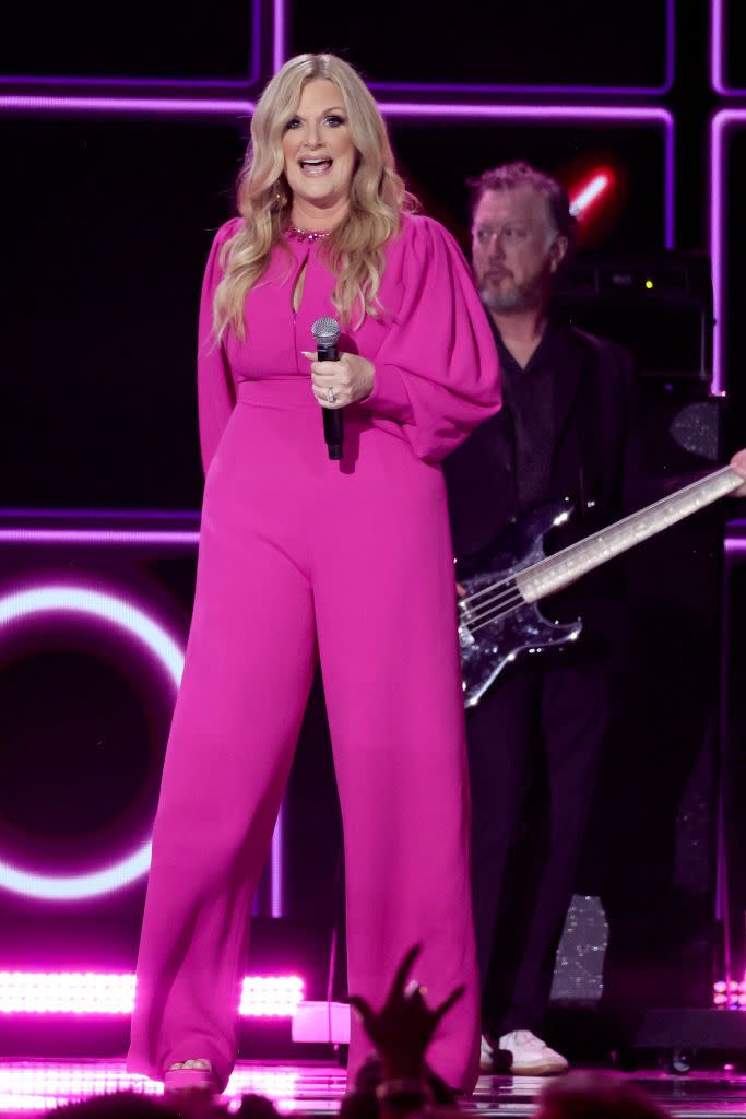 trisha yearwood pink jumpsuit