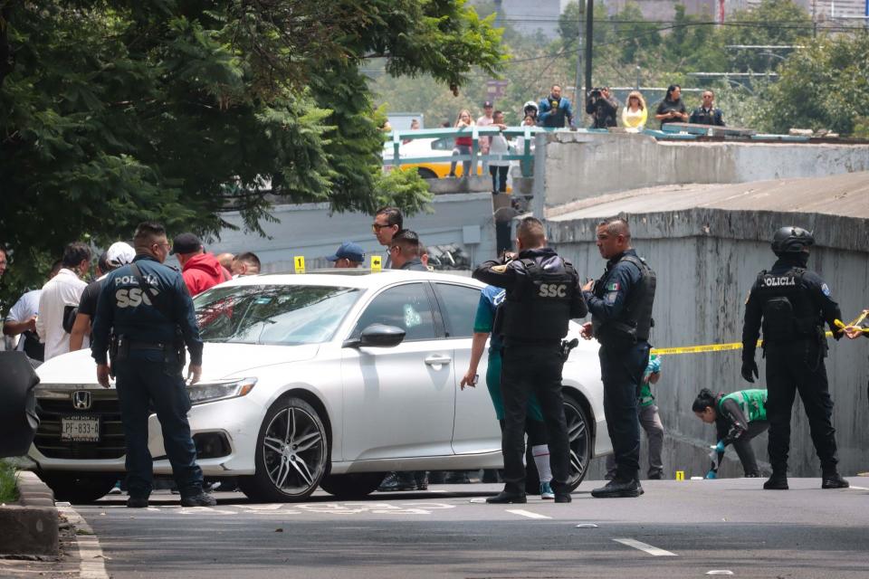 CIUDAD DE MÉXICO, 18AGOSTO2023.- Un hombre perdió la vida luego de ser atacado con un arma de fuego mientras circulaba sobre Viaducto casi al cruce de PerifÃ©rico, los primeros reportes indicaron que el hombre era de origen indio y supuestamente fue despojado de 10 mil dólares. |  FOTO ARCHIVO: ROGELIO MORALES /CUARTOSCURO.COM