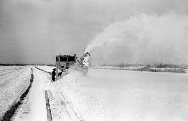 Do Your Bracket: Snow Plow Game  The infamous Snow Plow game