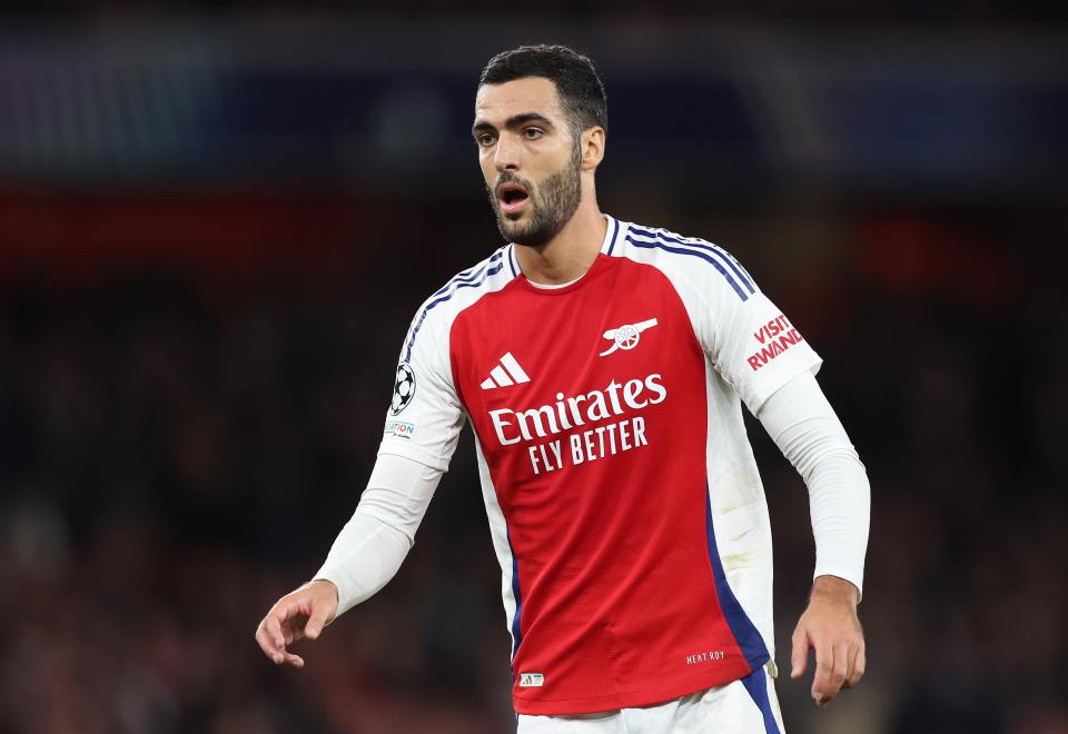 Mikel Merino en acción con el Arsenal (Foto de Julian Finney/Getty Images)