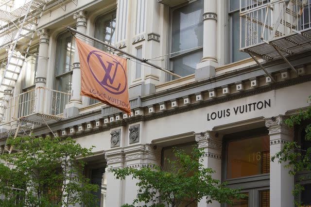 43 Louis Vuitton Flagship Store In London Stock Photos, High-Res Pictures,  and Images - Getty Images