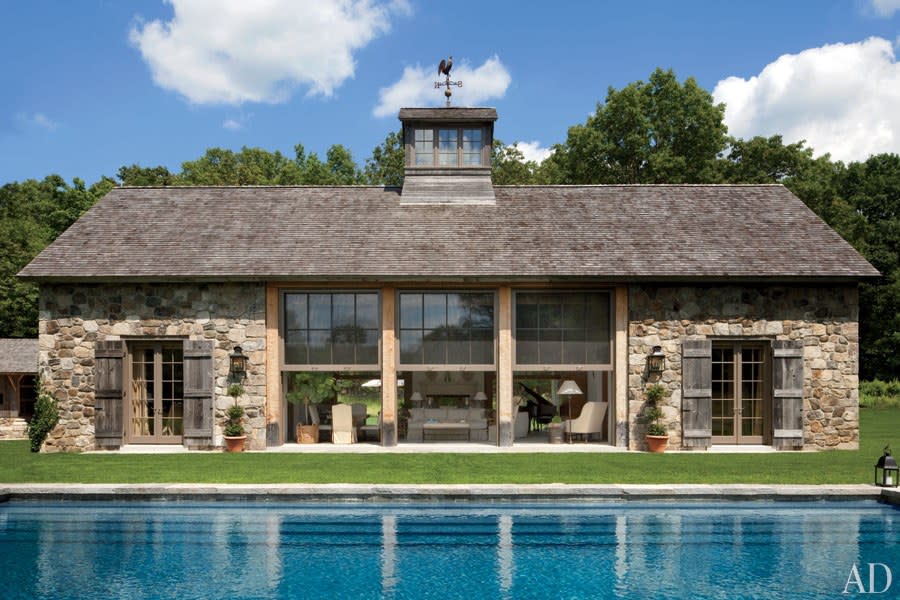 A Poolhouse with Country Charm