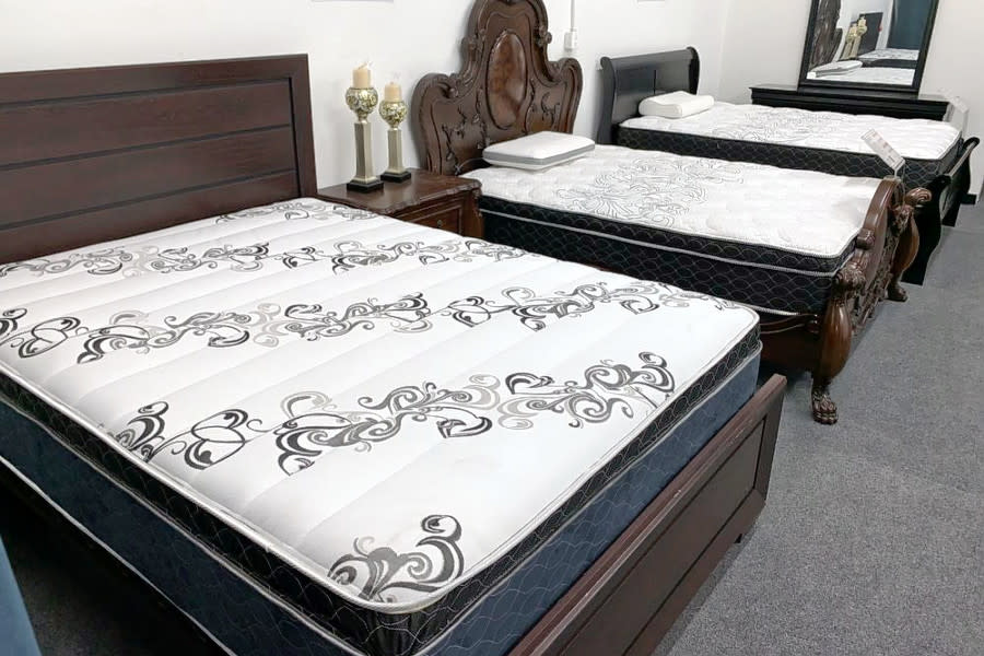 <b>Photo: serenity bedding/<a href="https://yelp.com/biz_photos/serenity-bedding-anaheim?utm_campaign=fc7a07ae-a43e-4c95-9386-ffd806a40bd2%2C8f69c9b0-e646-400c-8fd6-a5b96ca5457f&utm_medium=81024472-a80c-4266-a0e5-a3bf8775daa7" rel="nofollow noopener" target="_blank" data-ylk="slk:Yelp;elm:context_link;itc:0;sec:content-canvas" class="link ">Yelp</a></b>