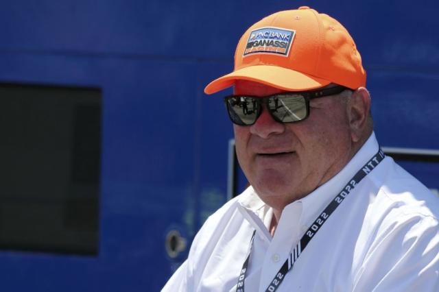 Race car owner Chip Ganassi apologizes for running over driver's puppy -  Yahoo Sports