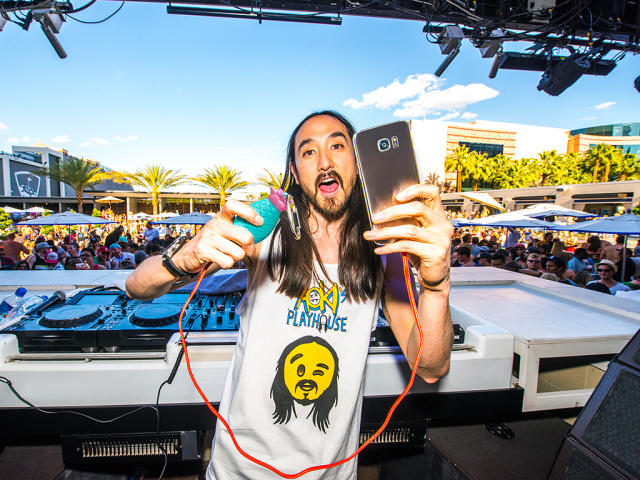 steve aoki logo