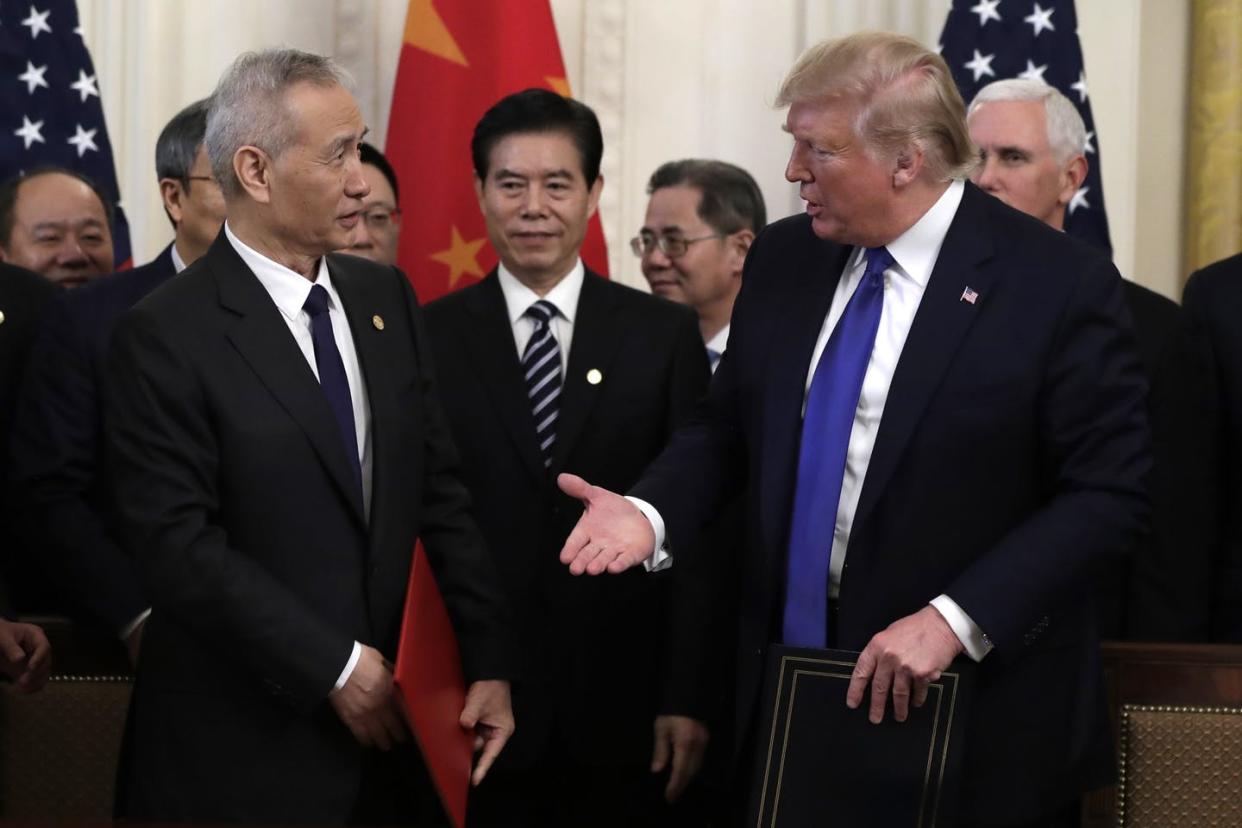 <span class="caption">Trump talks trade with Chinese Vice Premier Liu He.</span> <span class="attribution"><a class="link " href="http://www.apimages.com/metadata/Index/Trump-US-China-Trade/72af0776203549bcb501e3174f69c835/79/0" rel="nofollow noopener" target="_blank" data-ylk="slk:AP Photo/Evan Vucci;elm:context_link;itc:0;sec:content-canvas">AP Photo/Evan Vucci</a></span>