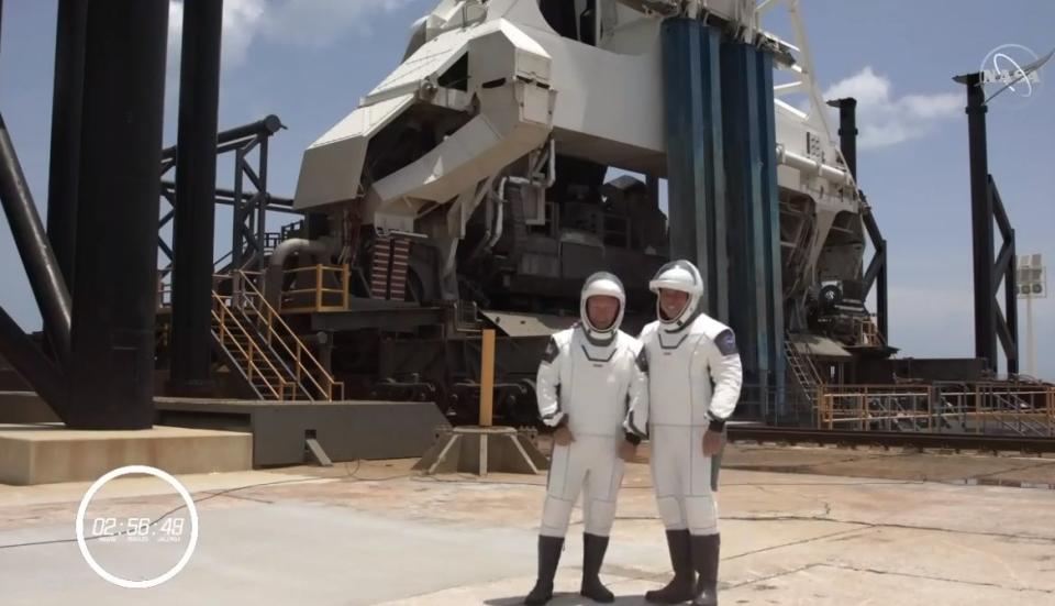 Los astronautas en la rampa de lanzamiento