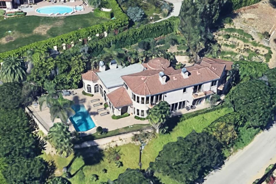 The Valli boys inherited this $6m home from their mother. But the twins sued Francesco claiming he tried to get in the way of them renting it out and that they could not communicate with him for long periods of time. Google Earth