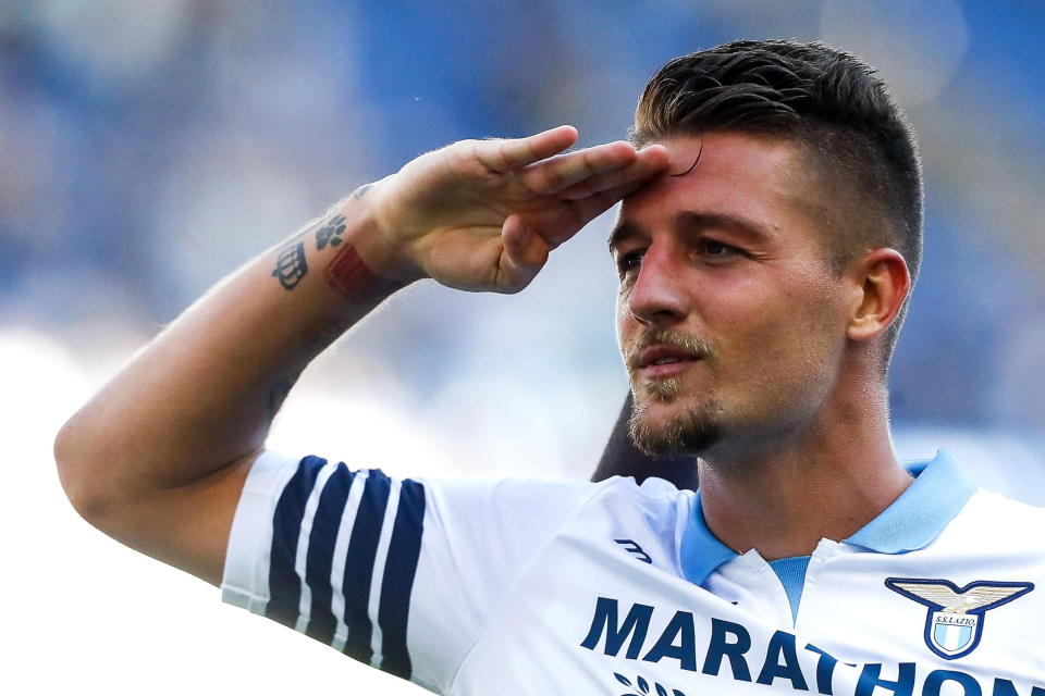 Rome (Italy), 22/09/2018.- Lazio's Sergej Milinkovic-Savic celebrates after scoring the 3-1 goal during the Italian Serie A soccer match between SS Lazio and Genoa CFC at Olimpico stadium in Rome, Italy, 23 September 2018. (Italia, Génova, Roma) EFE/EPA/ANGELO CARCONI