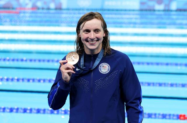 Katie Ledecky Wins Her 11th Olympic Medal, Is Bronze Medalist in Women's  400-Meter Freestyle - Yahoo Sport