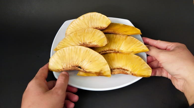 Sliced breadfruit on a plate