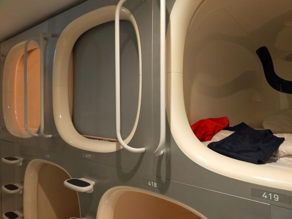 capsule hotel pods Nine Hours Otemachi