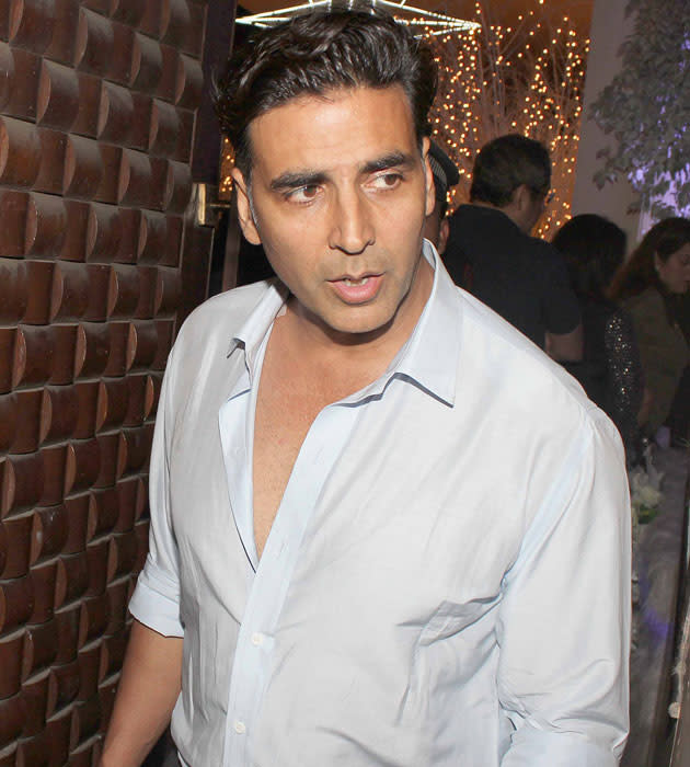 Akshay Kumar arrives for the bash