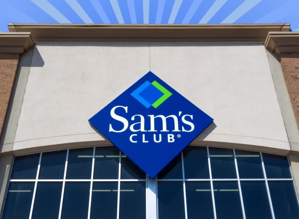 Sam's Club storefront on striped blue background