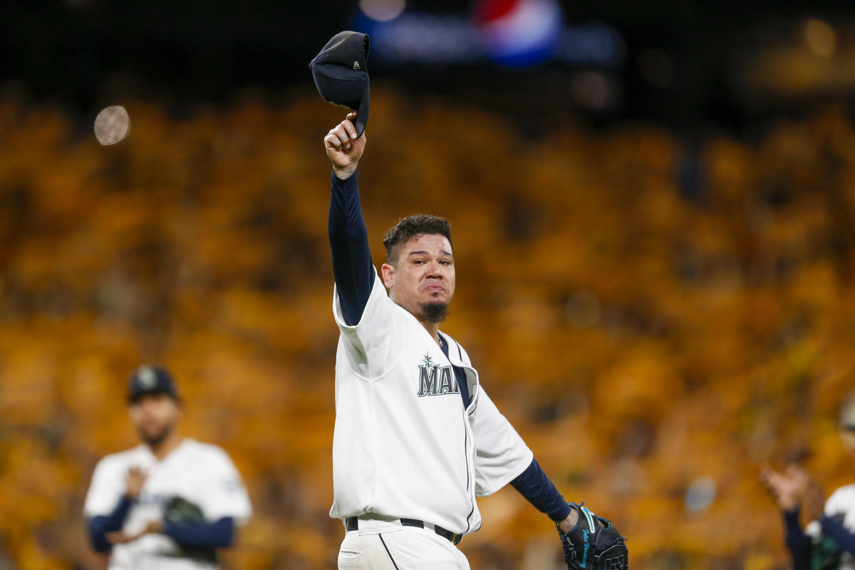 Felix Hernandez Says Goodbye to Seattle 