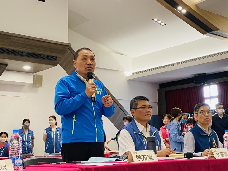 侯友宜主持樹林區行動治理座談會。   圖：新北市民政局提供