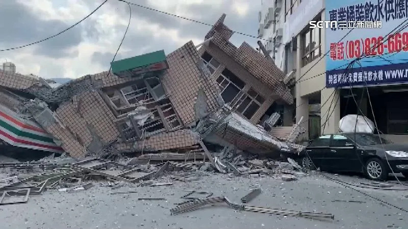 918大地震，花蓮縣玉里鄉發生房屋倒塌。（圖／資料照）