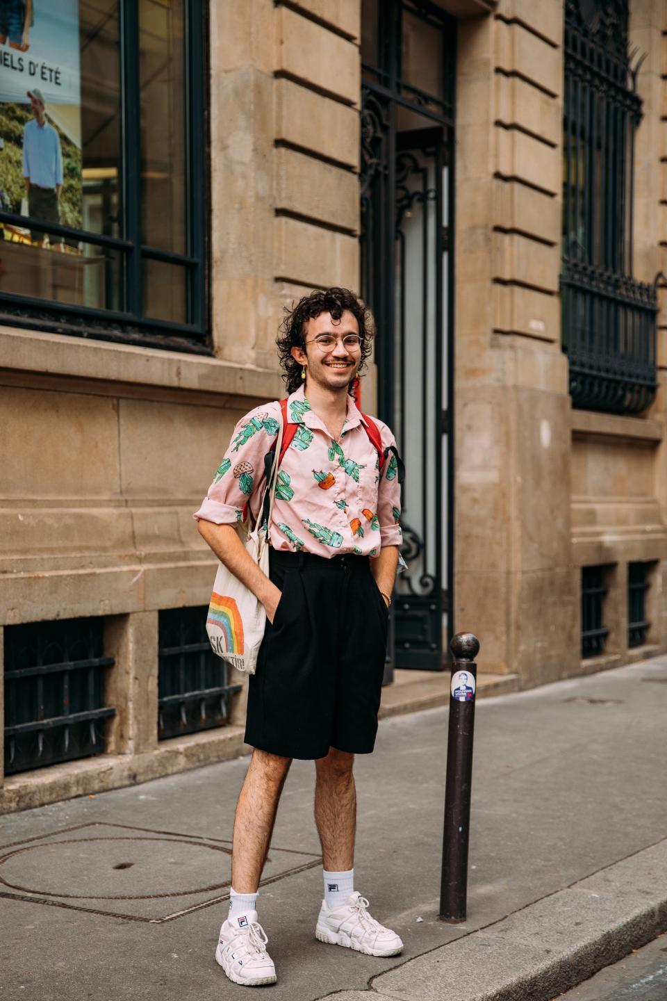 The Best Street Style Photos From the Spring 2022 Menswear Shows in Paris