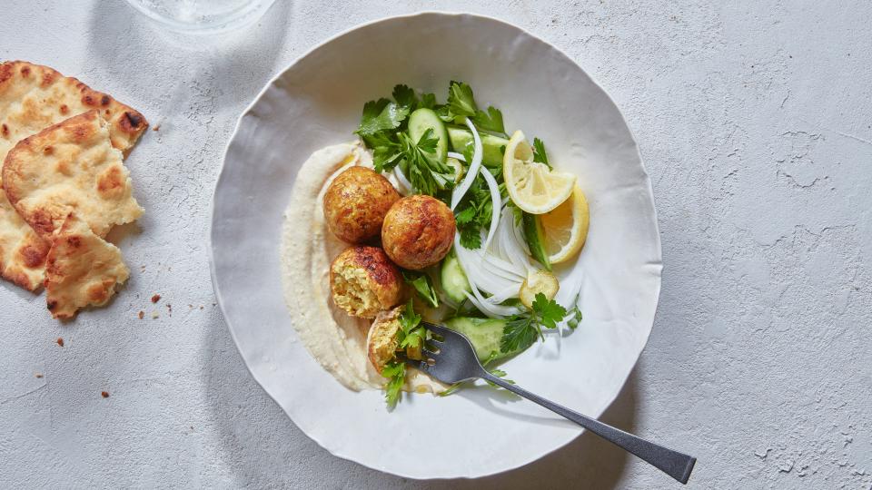 Chicken and Rice Meatballs With Hummus