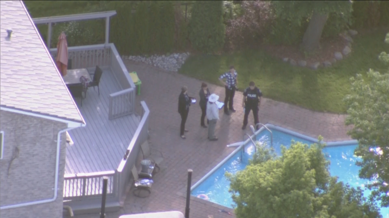 Babysitter found unresponsive in pool after 4-year-old calls 911