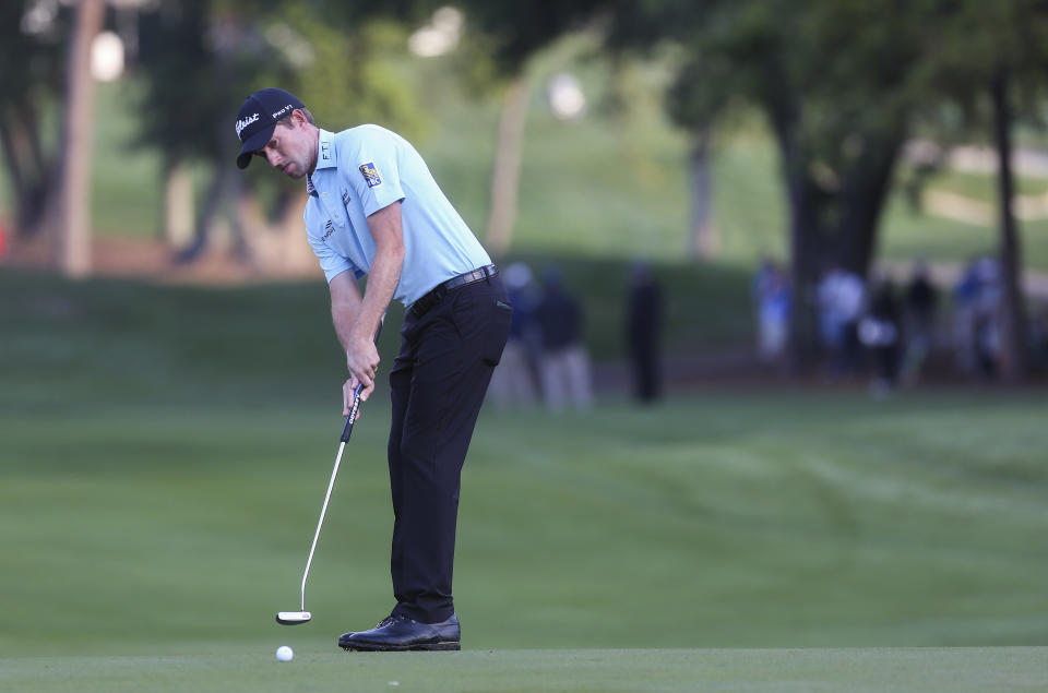 Webb Simpson putts on the first hole during the first round of the Valspar Championship golf tournament in Palm Harbor, Fla., Thursday, March 21, 2019. (Dirk Shadd/Tampa Bay Times via AP)