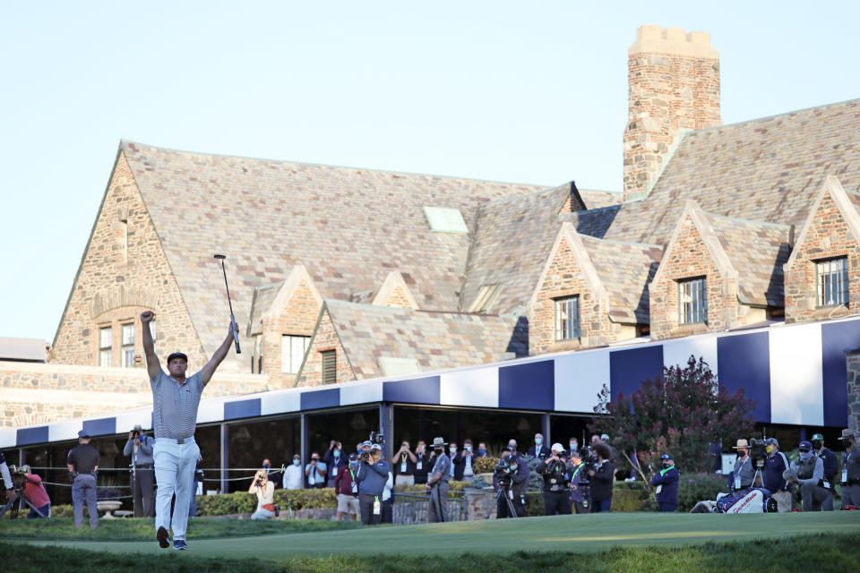 MAMARONECK, NEW YORK - SEPTEMBER 20: Bryson DeChambeau of the United States celebrates on the 18th green after winning during the final round of the 120th U.S. Open Championship on September 19, 2020 at Winged Foot Golf Club in Mamaroneck, New York. (Photo by Jamie Squire/Getty Images)