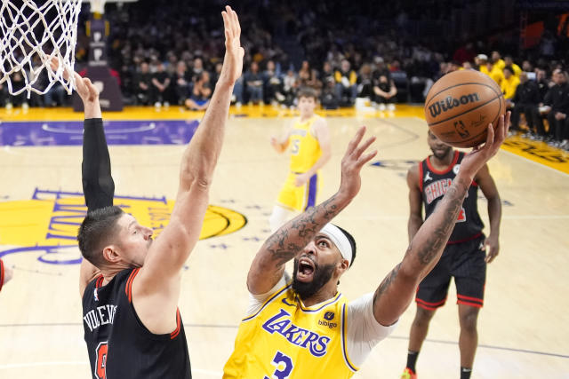 Grades for LeBron James, D'Angelo Russell in Lakers win vs. Bulls