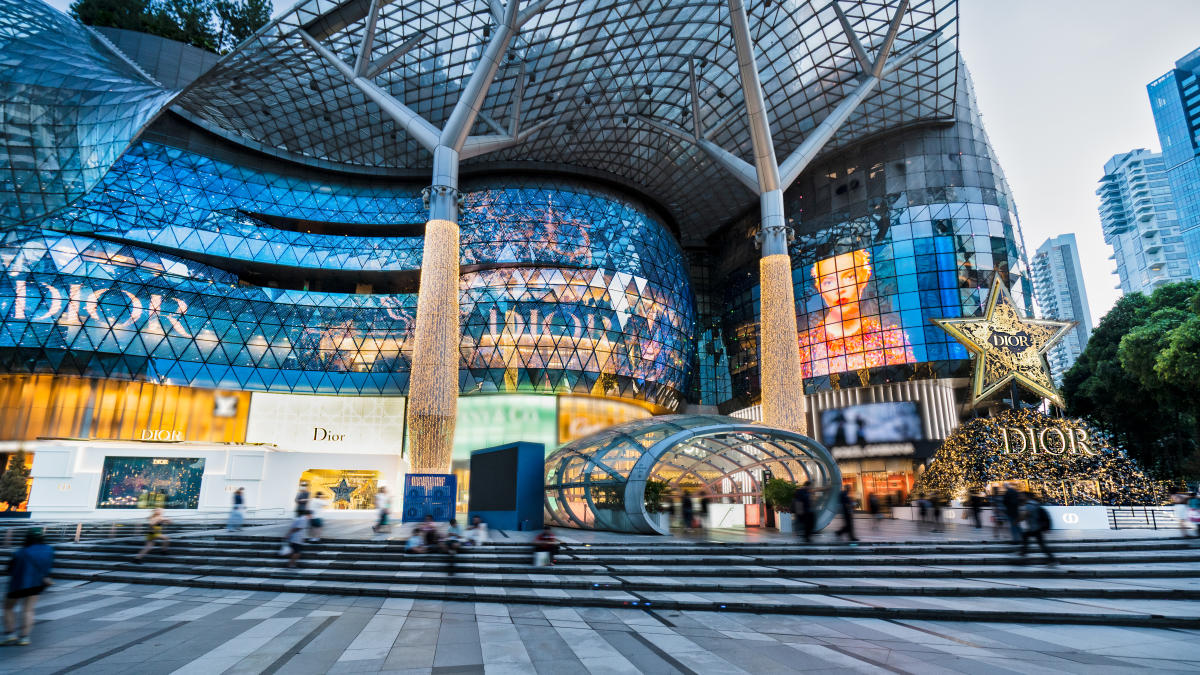 Louis Vuitton Singapore Ion Orchard Turn Store in Singapore, Singapore