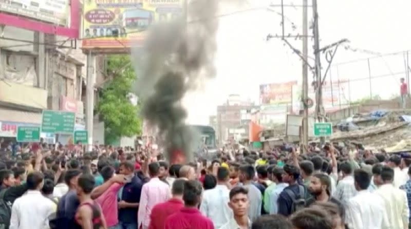 Protest against "Agnipath scheme" in Nawada